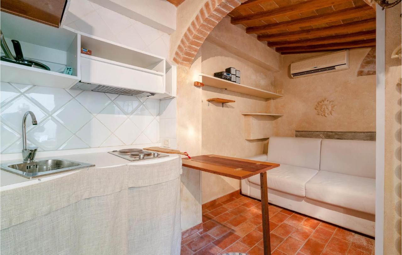 Amazing In With Kitchen Appartement