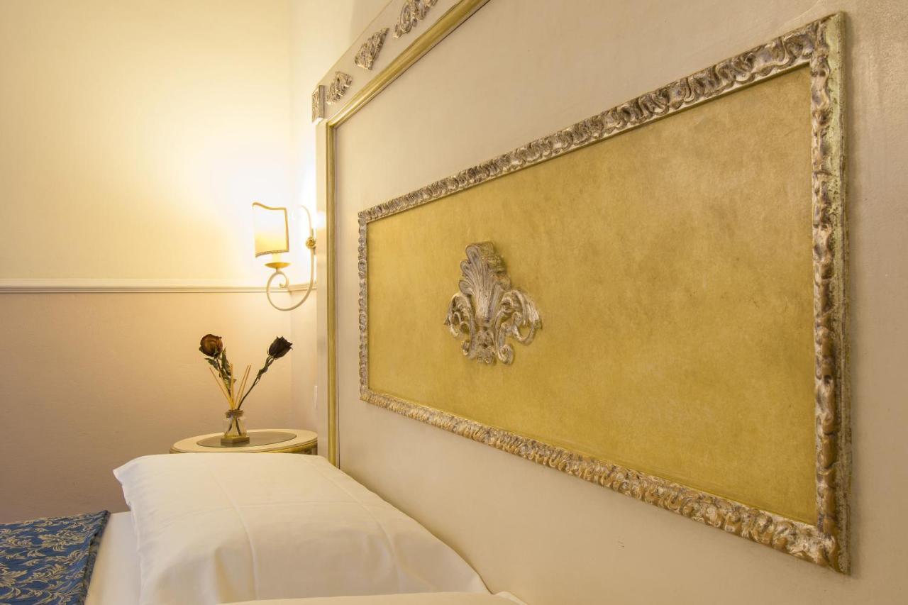 Couette-café Relais Tiffany 2*
