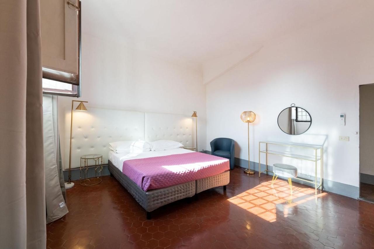 Borgo Santa Croce *