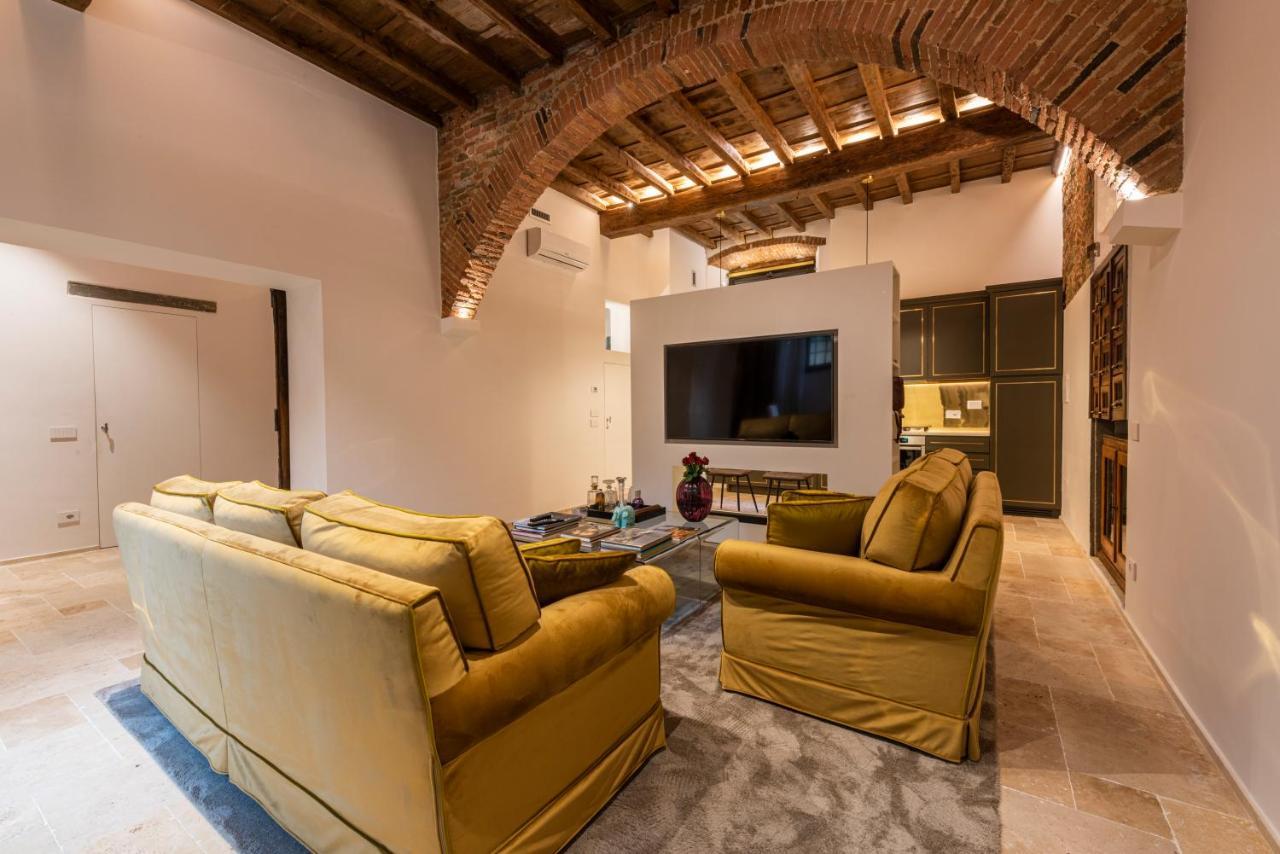 La Bottega Del Ferro By Mmega Florence