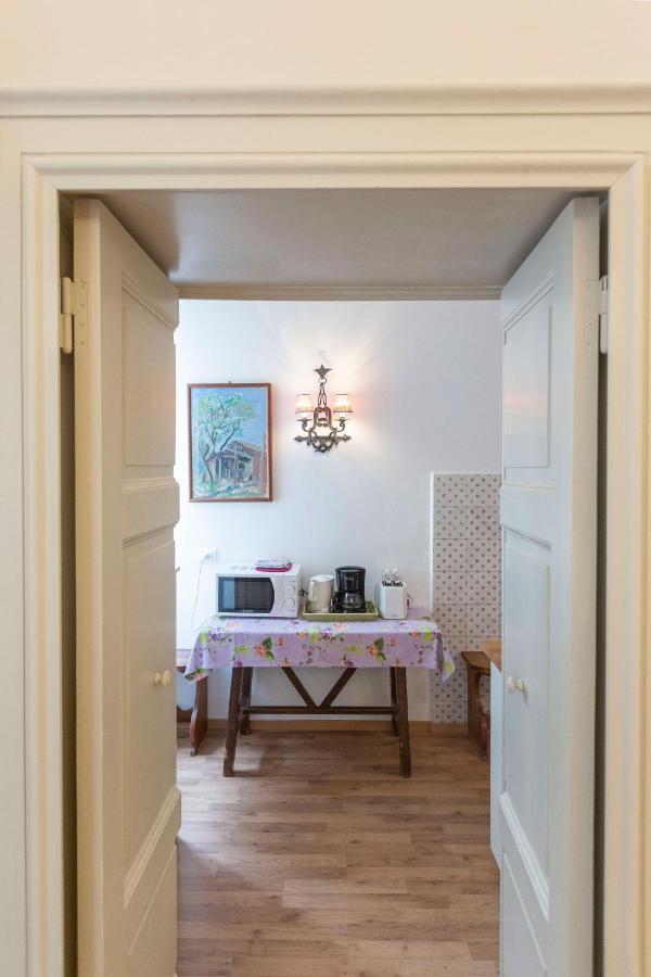 Vespucci- Quite Historic Palace Appartement