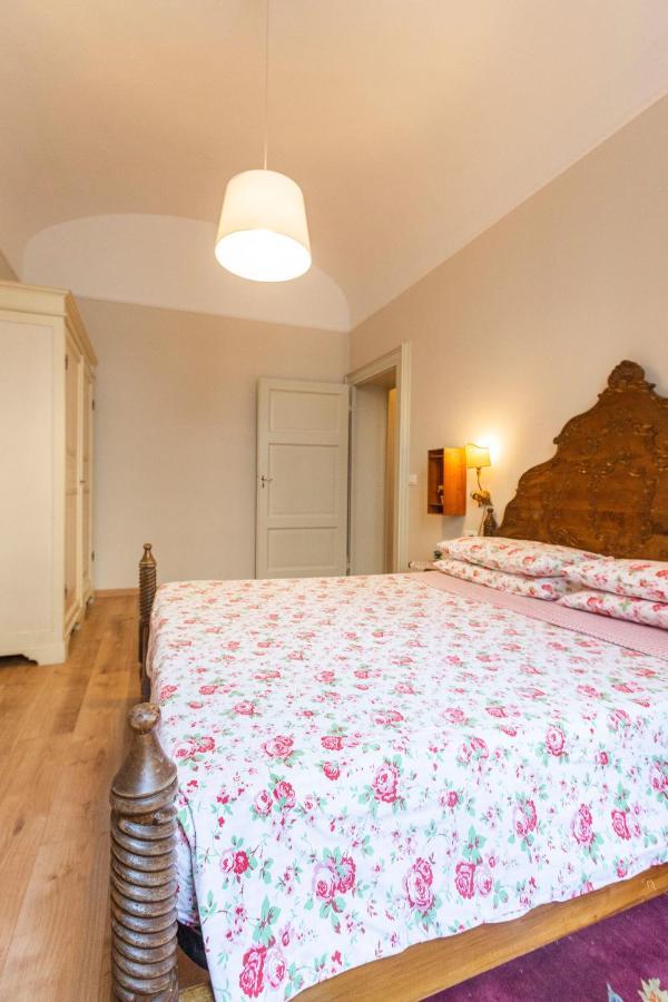 Vespucci- Quite Historic Palace Appartement *