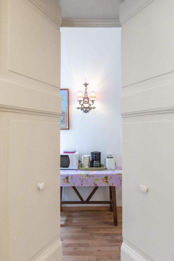 Vespucci- Quite Historic Palace Apartment *