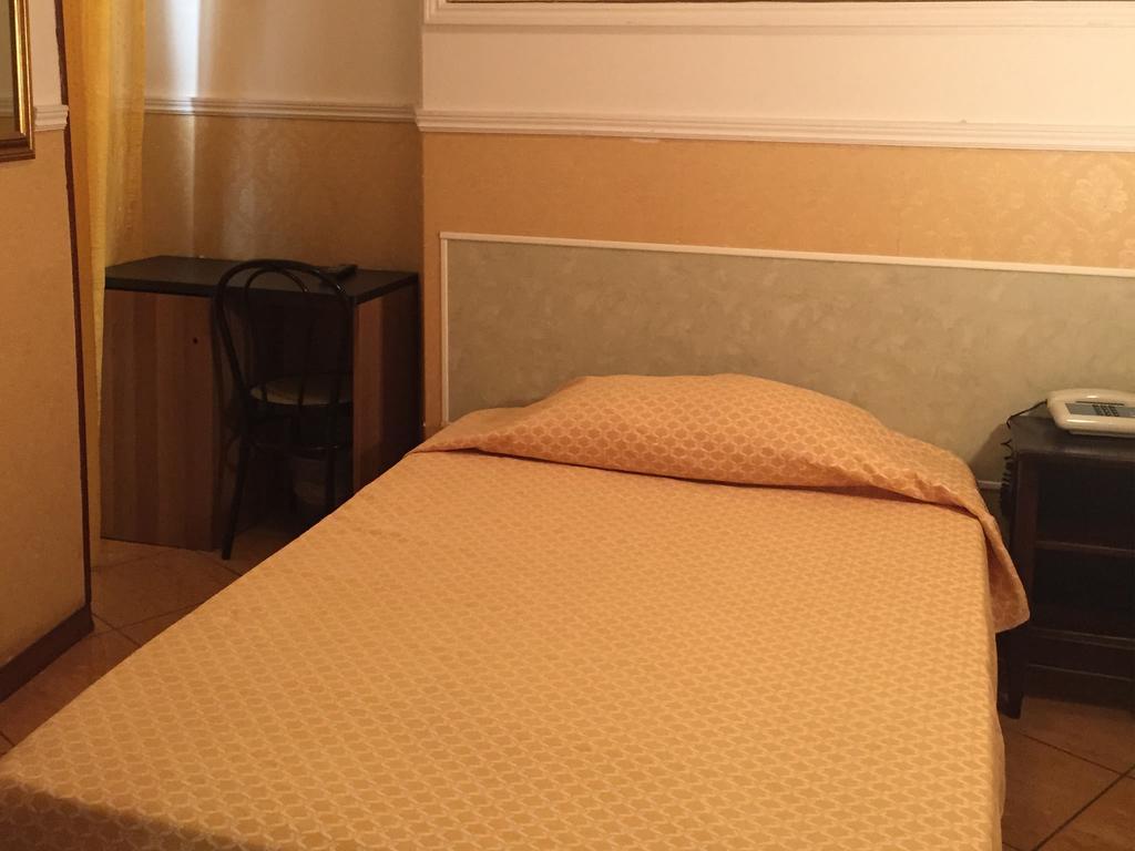 Hotel Ascot 3*