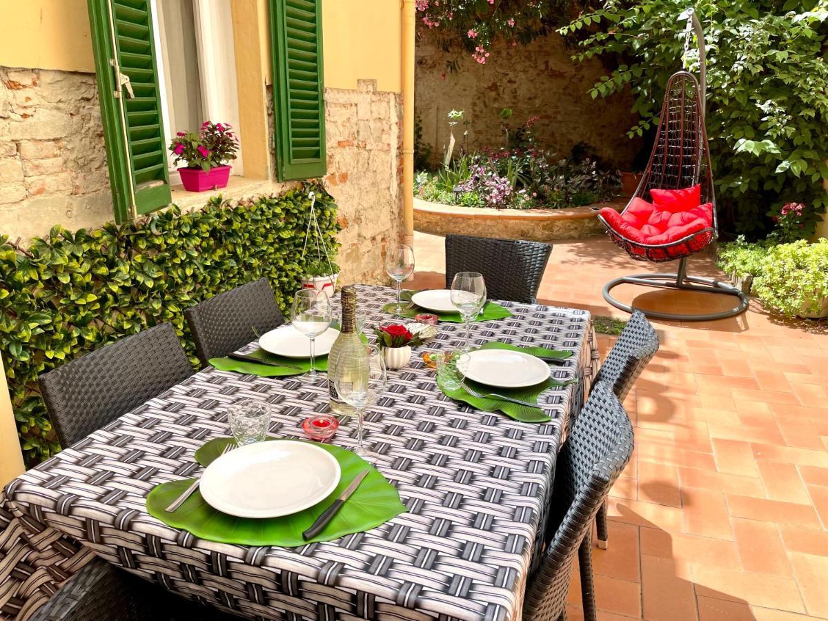 Santa Croce Garden Apartment