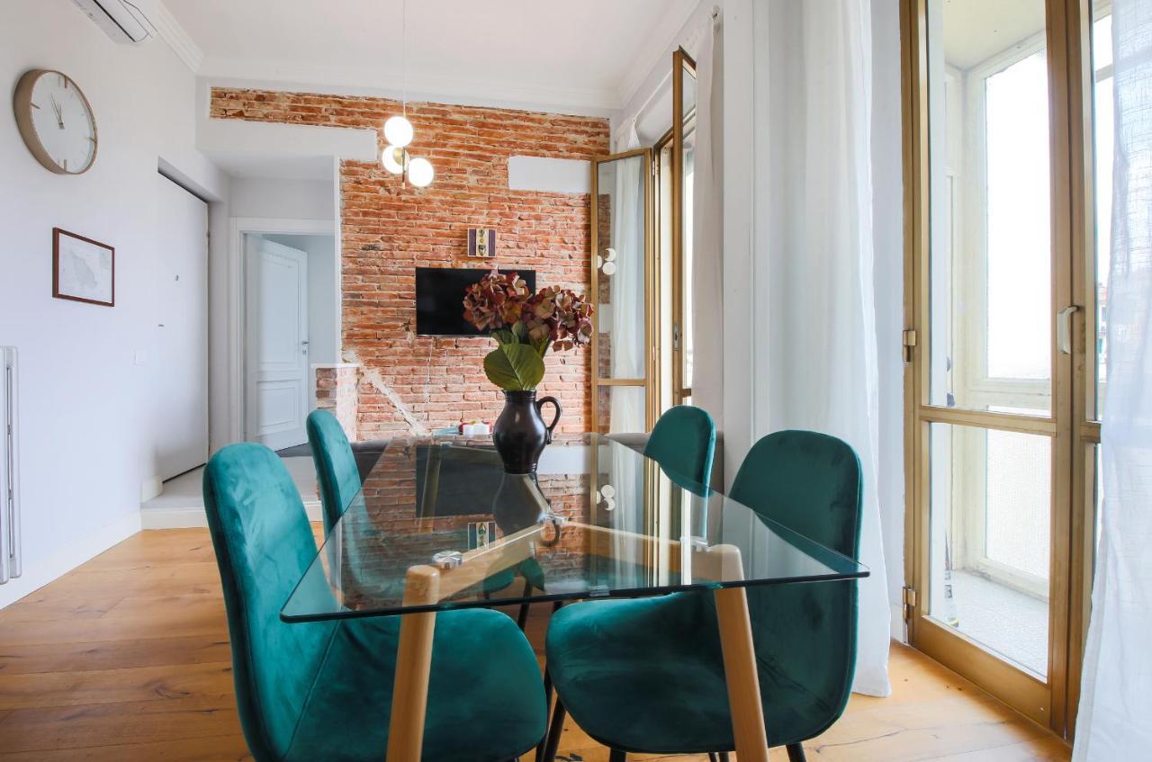 Apartment -apartments Florence-guido Monaco Contemporary With Balcony Florence