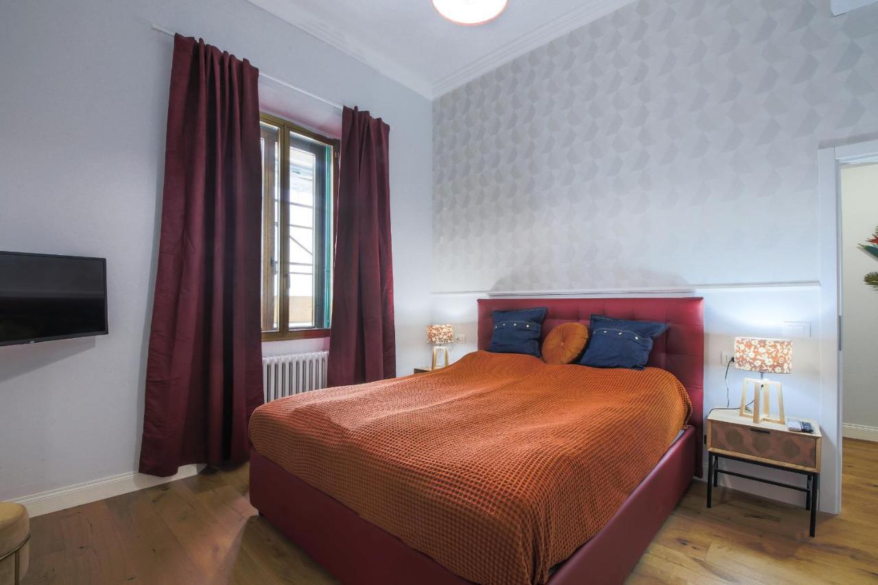 -apartments Florence-guido Monaco Contemporary With Balcony Apartment