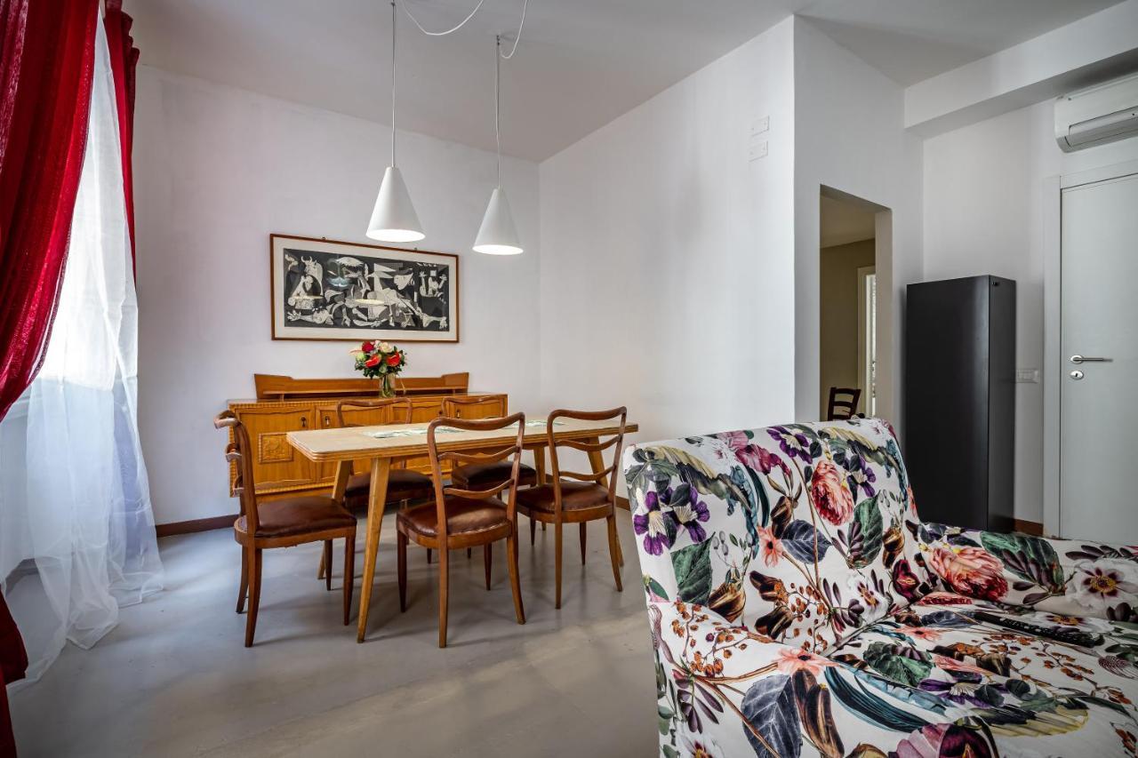 Apartment Yid Cavour 4 Luxury Apt In The Heart Of