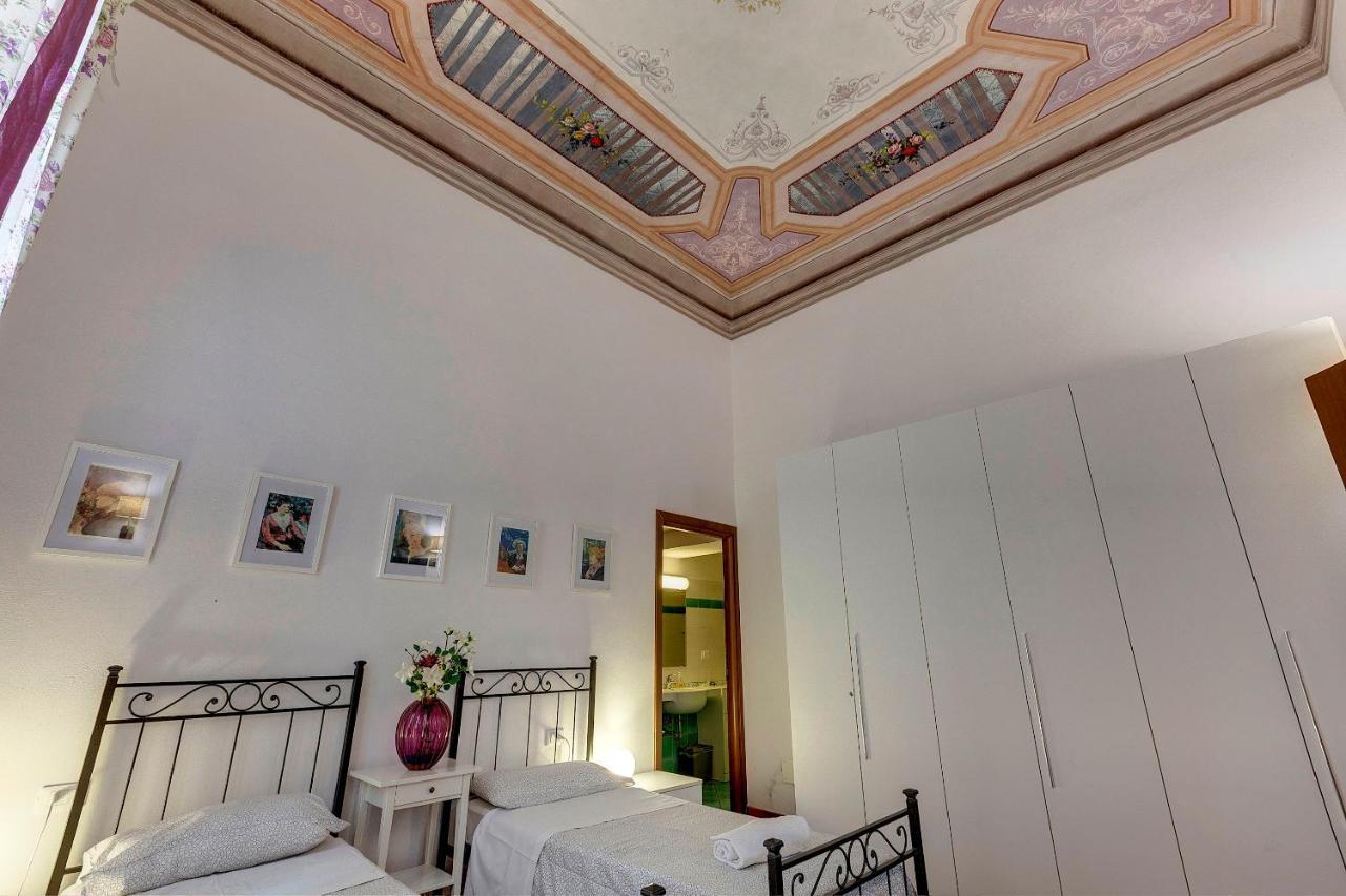 Apartment Ricasoli 17 P *