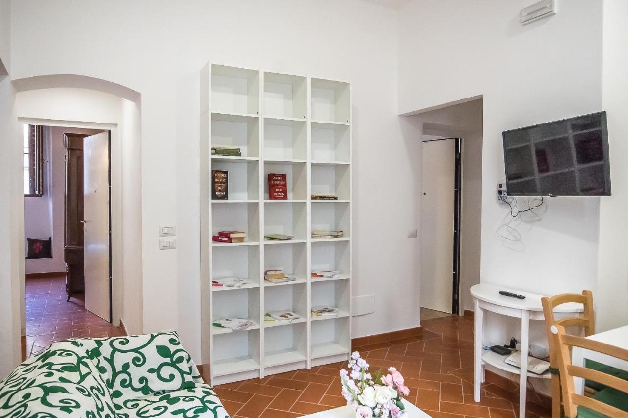 Beautiful Flat In Center Apartment *