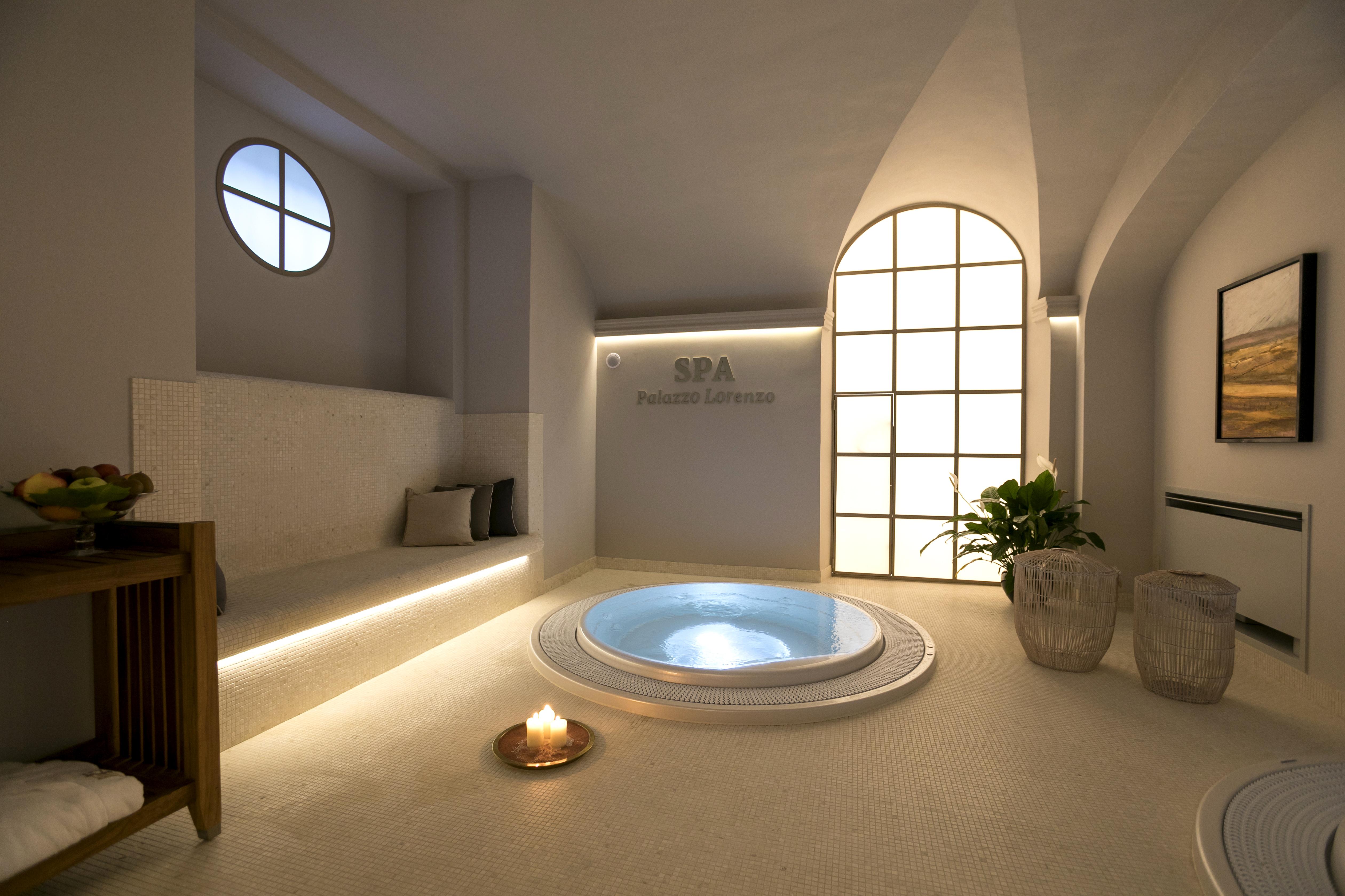 Palazzo Lorenzo Boutique & Hotel 4*