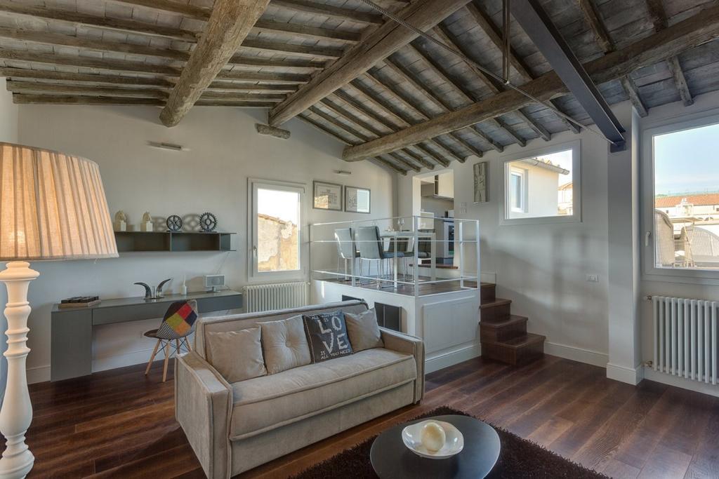 Beautiful Terrace Serragli Apartment Florence