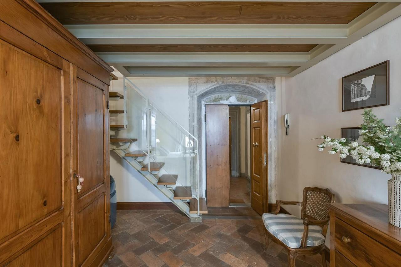 Apartment Tintoretto Frescoed Loft In The Oltrarno Florence