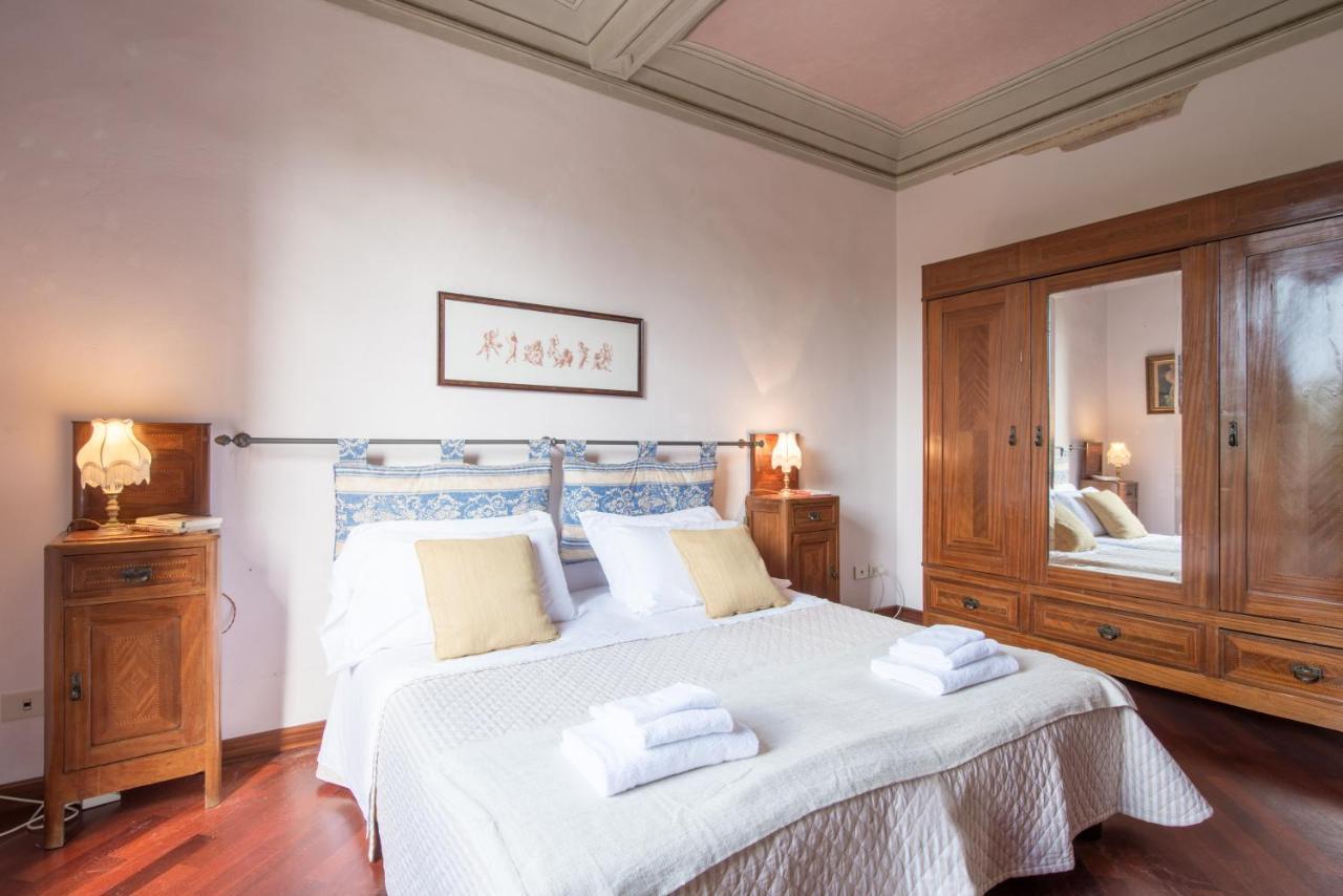 Botticelli-a Flat With A View, On Santo Spirito - Homeunity Apartment