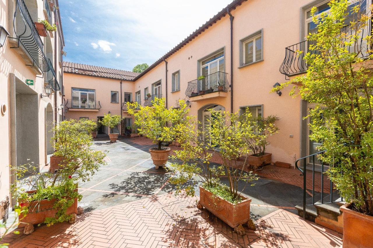 Palazzo Ghibellina By In Florence