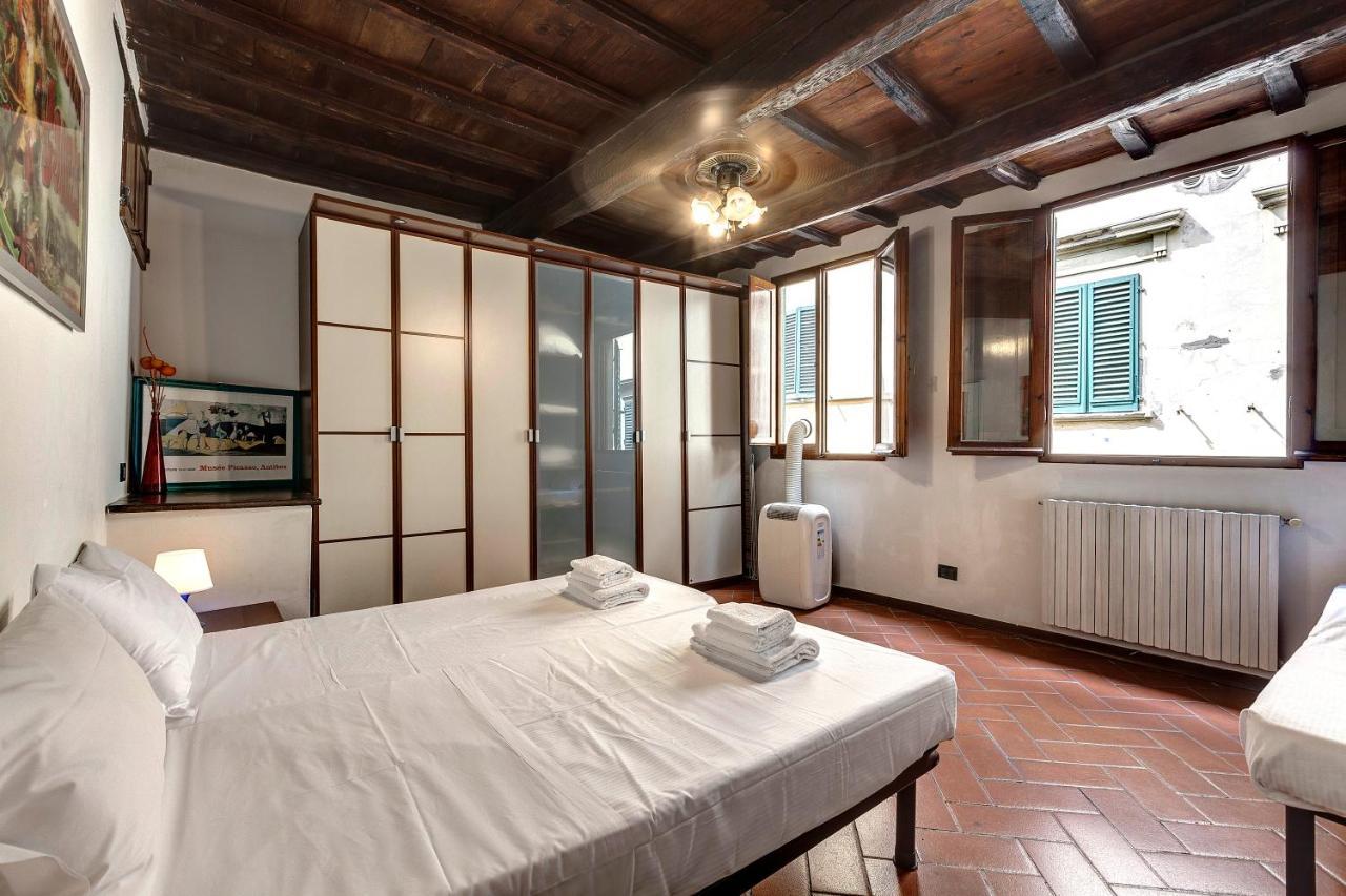 Appartement Pinti 46 *