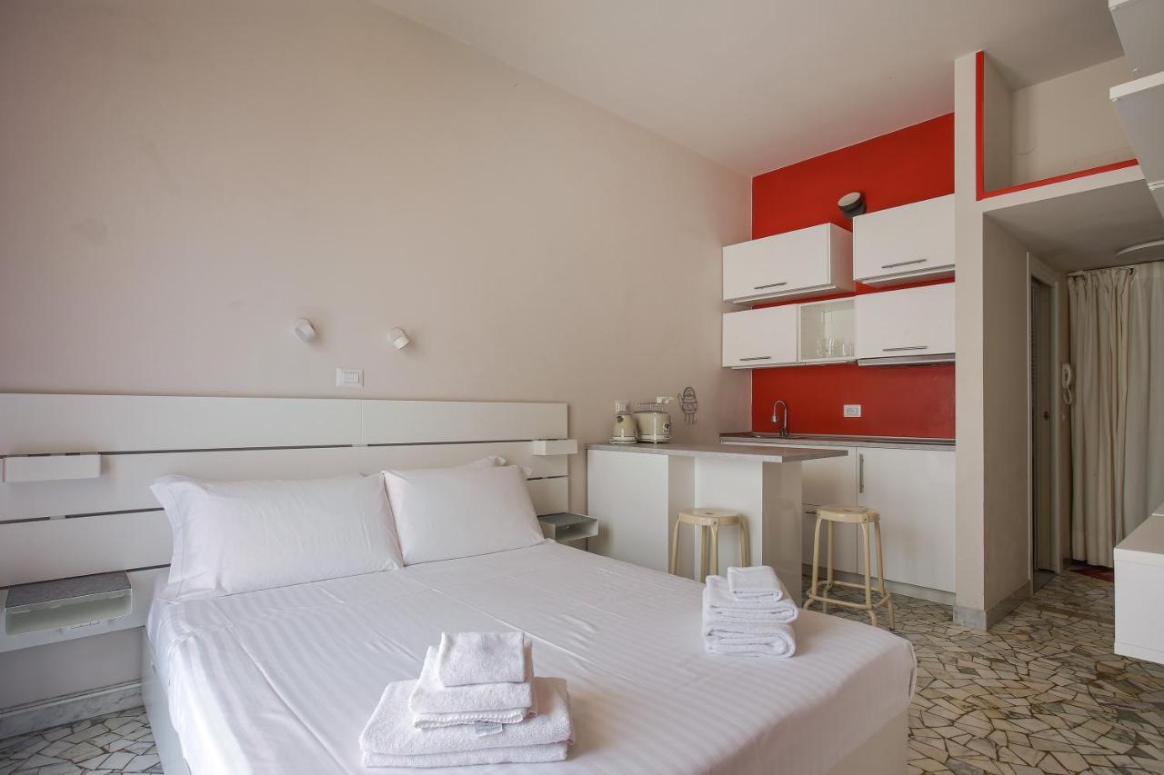 The Red Loft In Ponte Vecchio N.2 * Florence