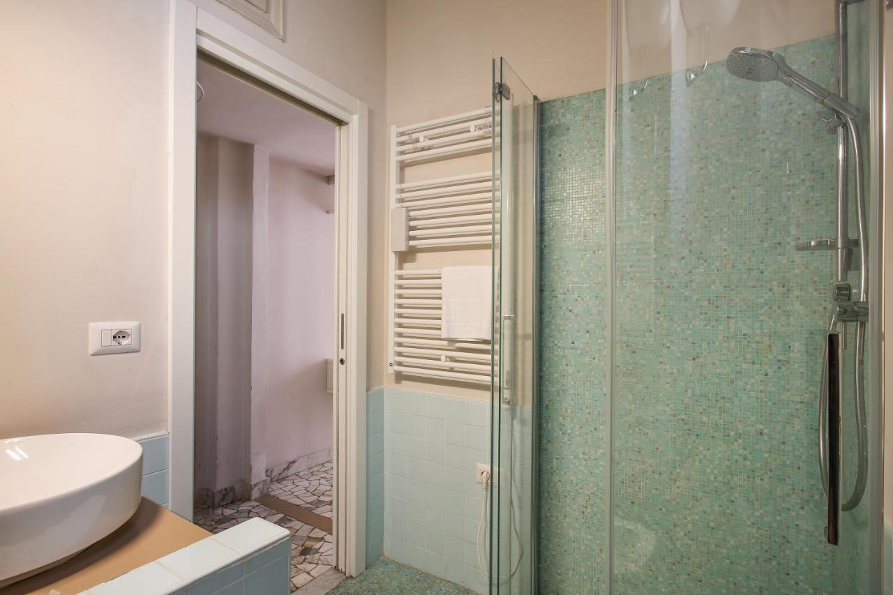 The Red Loft In Ponte Vecchio N.2 Apartment Florence