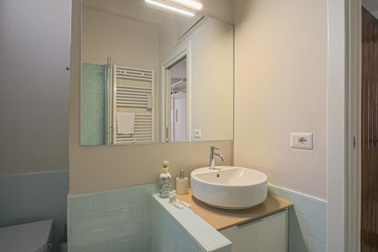 The Red Loft In Ponte Vecchio N.2 Apartment *