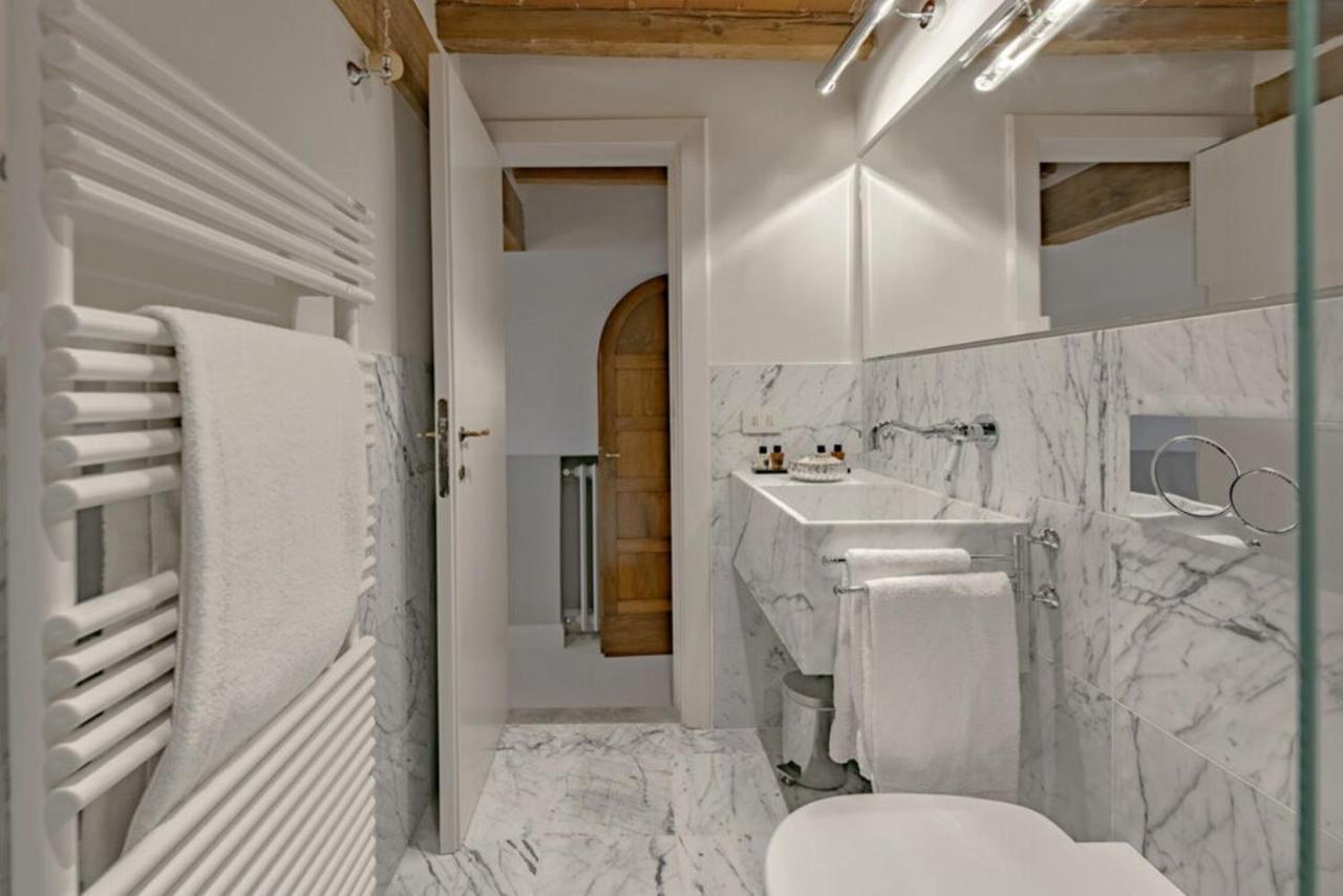 Charming Altana With Tower View Apartment
