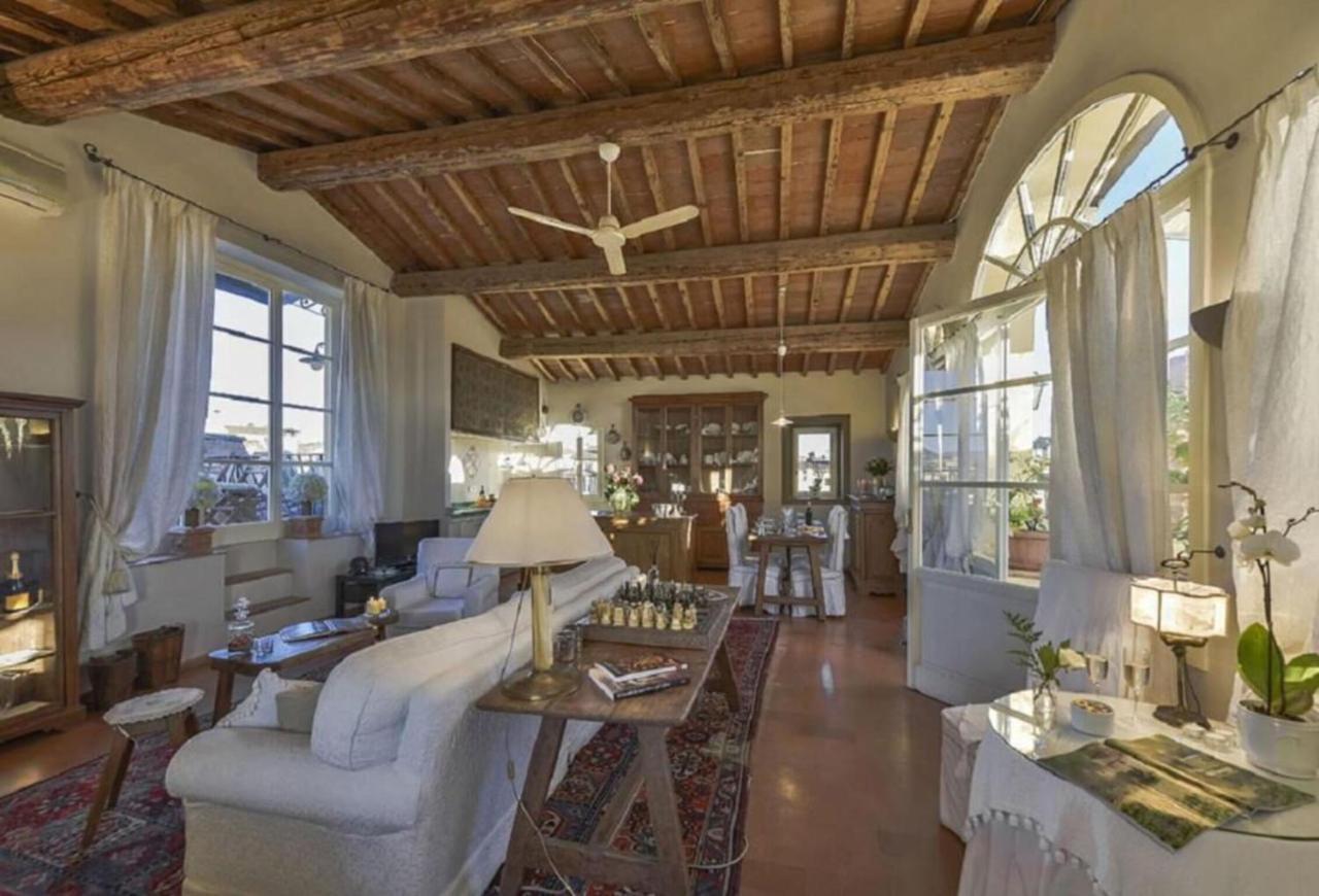 Charming Altana With Tower View Apartment
