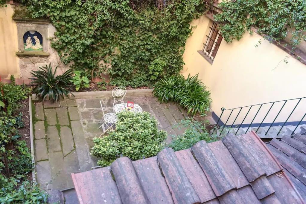 Cozy With Private Garden - City Center - Apartment
