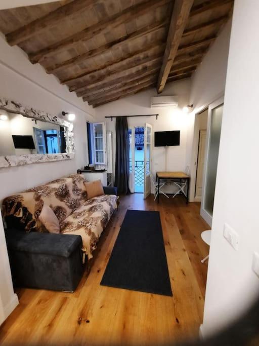 Appartement Di Charme A Due Passi Dalla Stazione