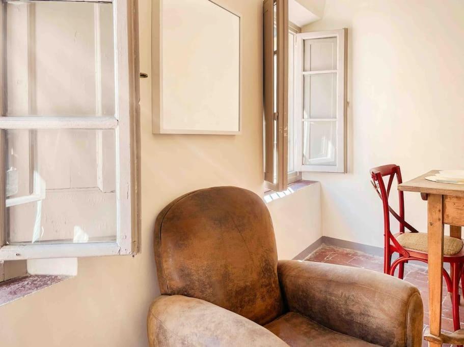 Apartment Elegante Residenza In Piazza De' Pitti