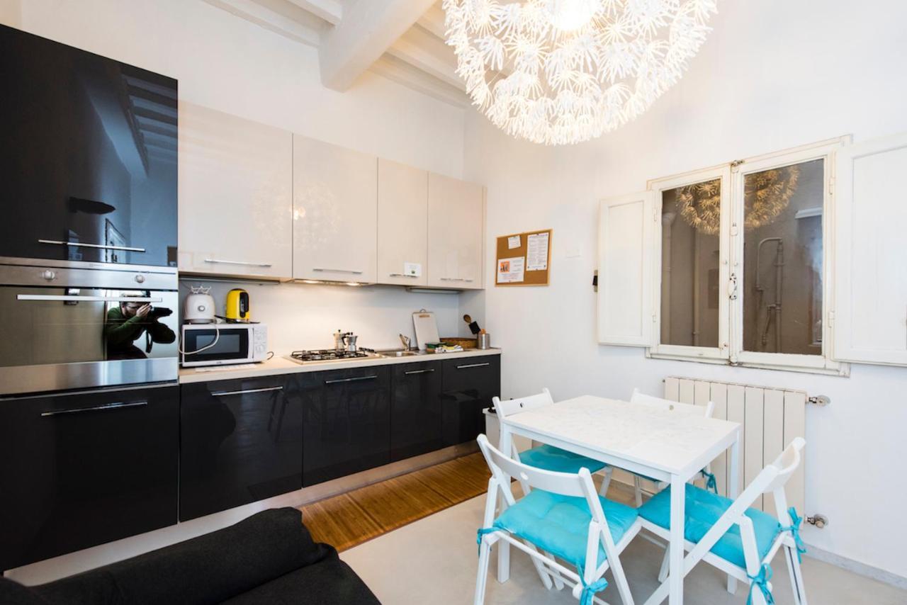 Pitti Three Apartment Florence