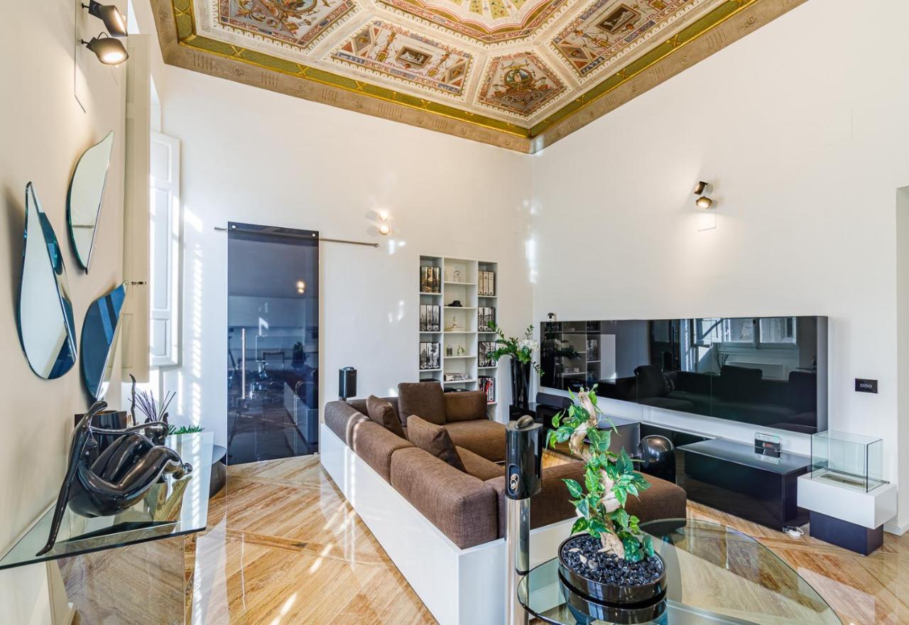 The House Of The Prime Minister Crispi Apartment
