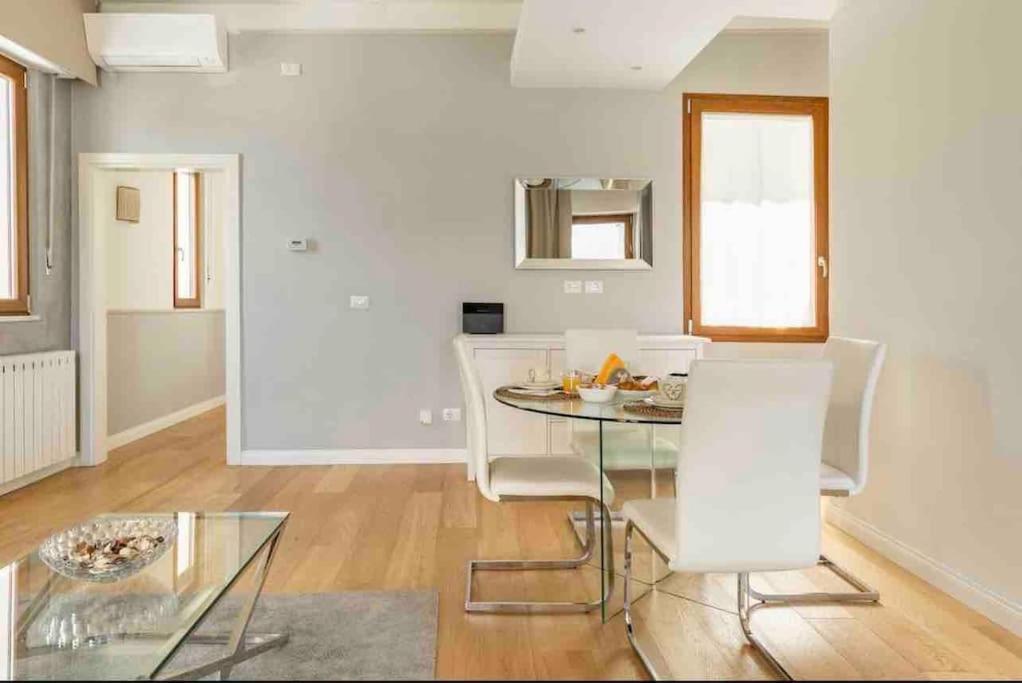 Penthouse With Private Terrace On * Florence