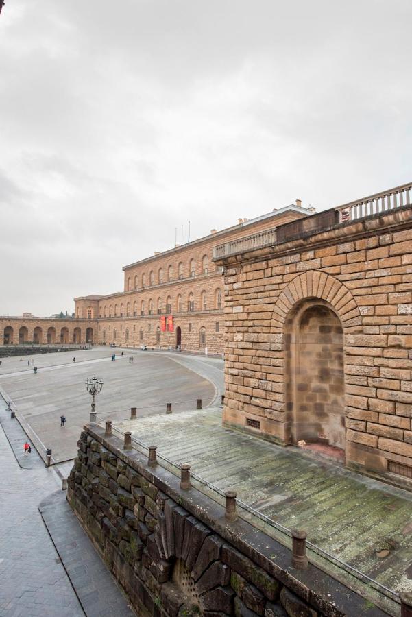 Pitti Three Apartment