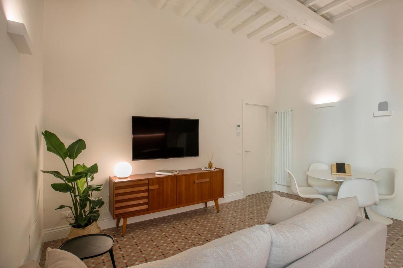 Seggiole Boutique Iris Apartment *