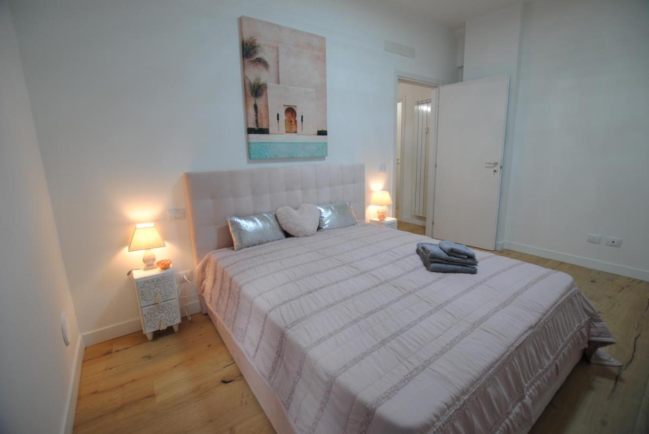 Charlotte M. - - Novoli Apartment *