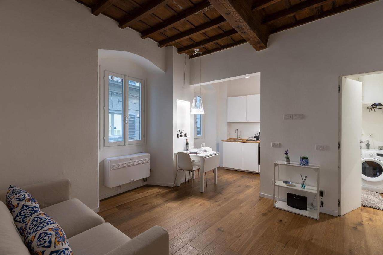 Alighieri's Suite-hosted By Sweetstay Appartement