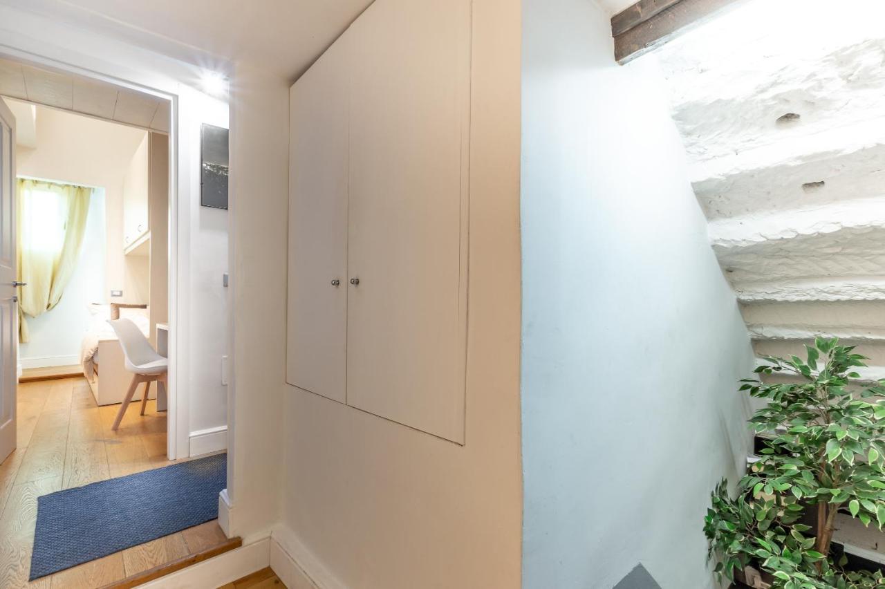Appartement E Quindi Uscimmo A Riveder Le Stelle