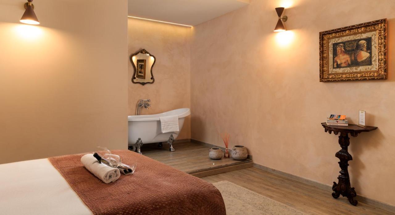 Guest house The Magnificent Maison Du Charme Florence