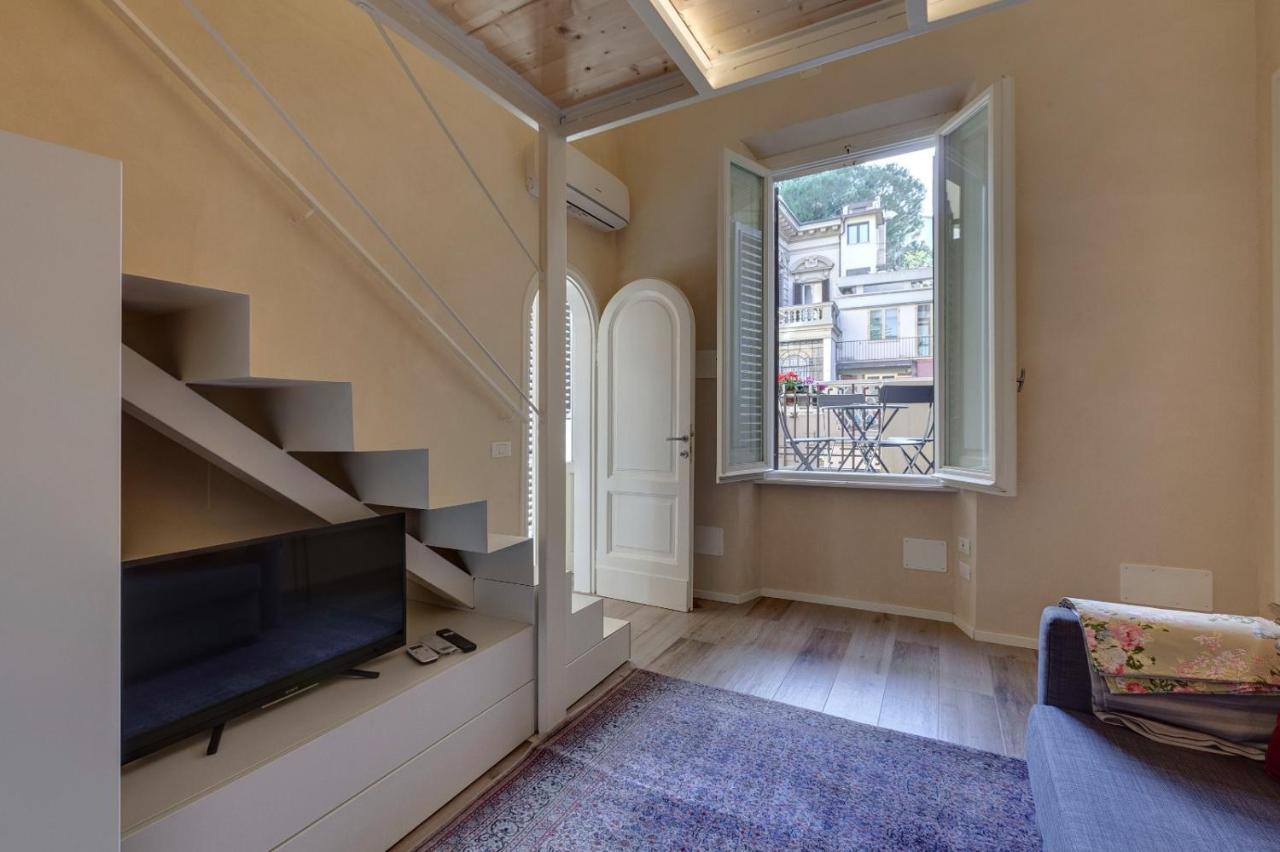 Central Berchet With Terrace And Private Entrance Florence