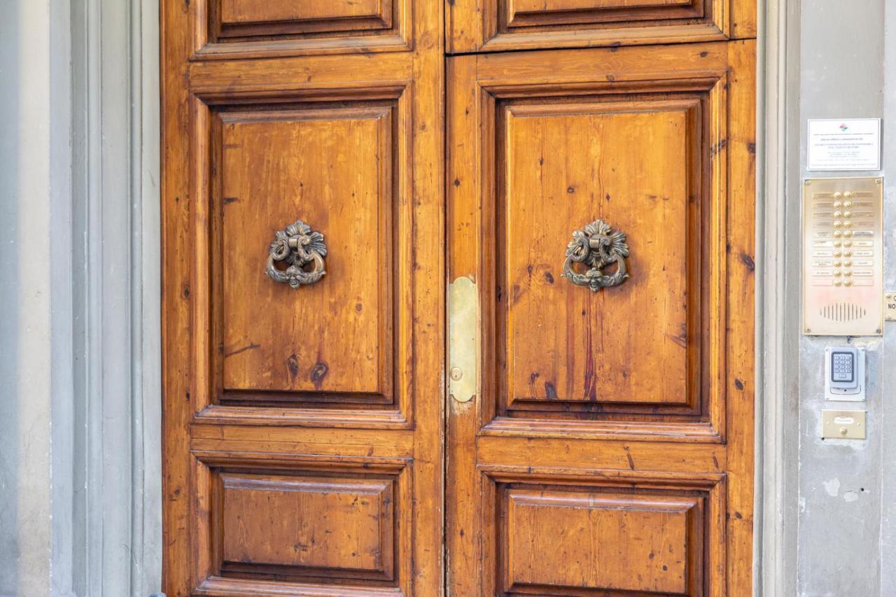 Guelfi Loft In A Historic Palace Appartement