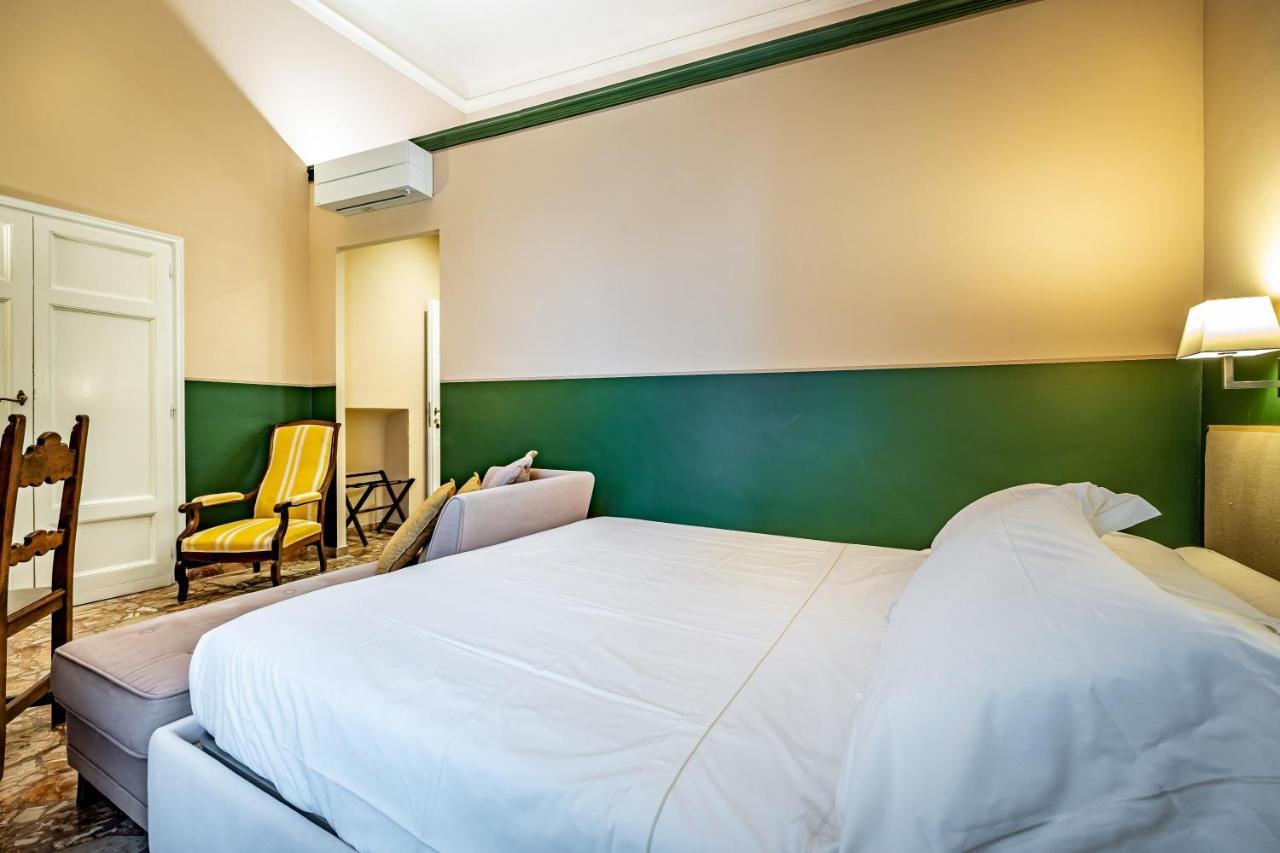 Cerretani Palace Luxury Couette-café 3*