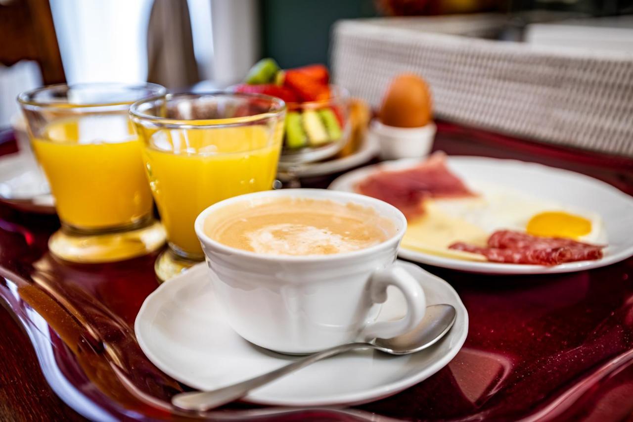 Cerretani Palace Luxury Couette-café