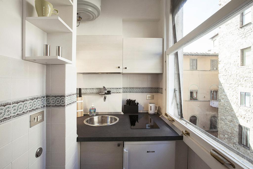 Ponte Vecchio Studio Apartment Florence