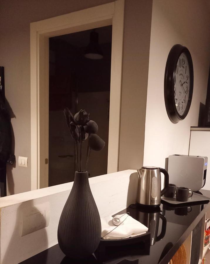 Apartment In Attico, Con Posto Auto Privato Florence