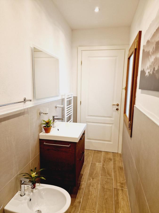 Messer Dario In Apartment *