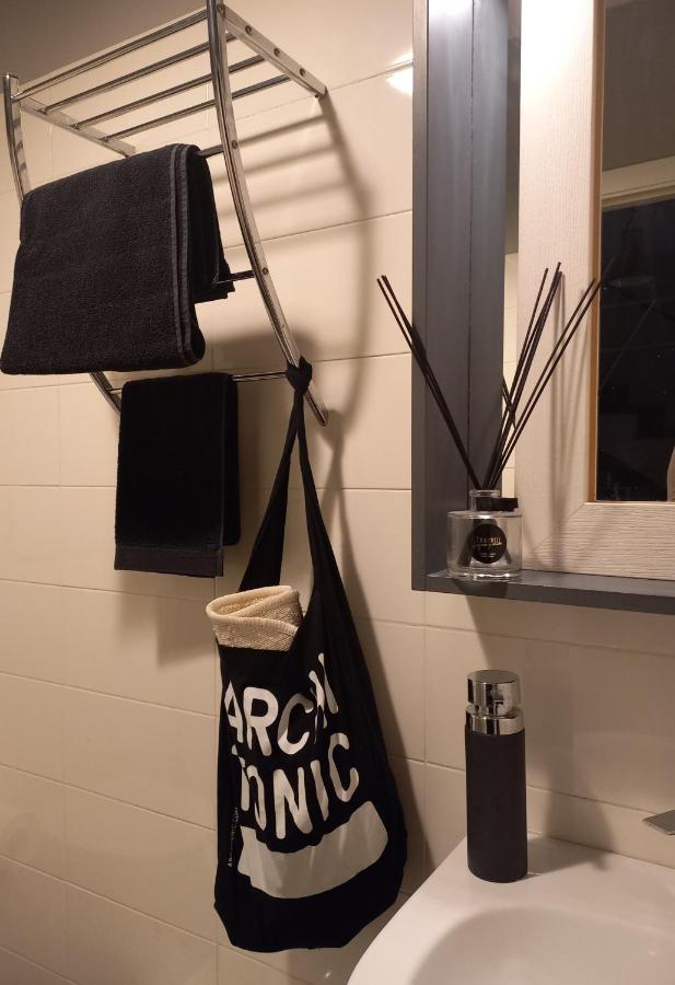 Apartment In Attico, Con Posto Auto Privato *