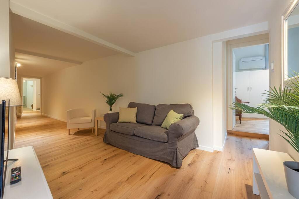 Borgo Pinti's Duplex Apartment Florence
