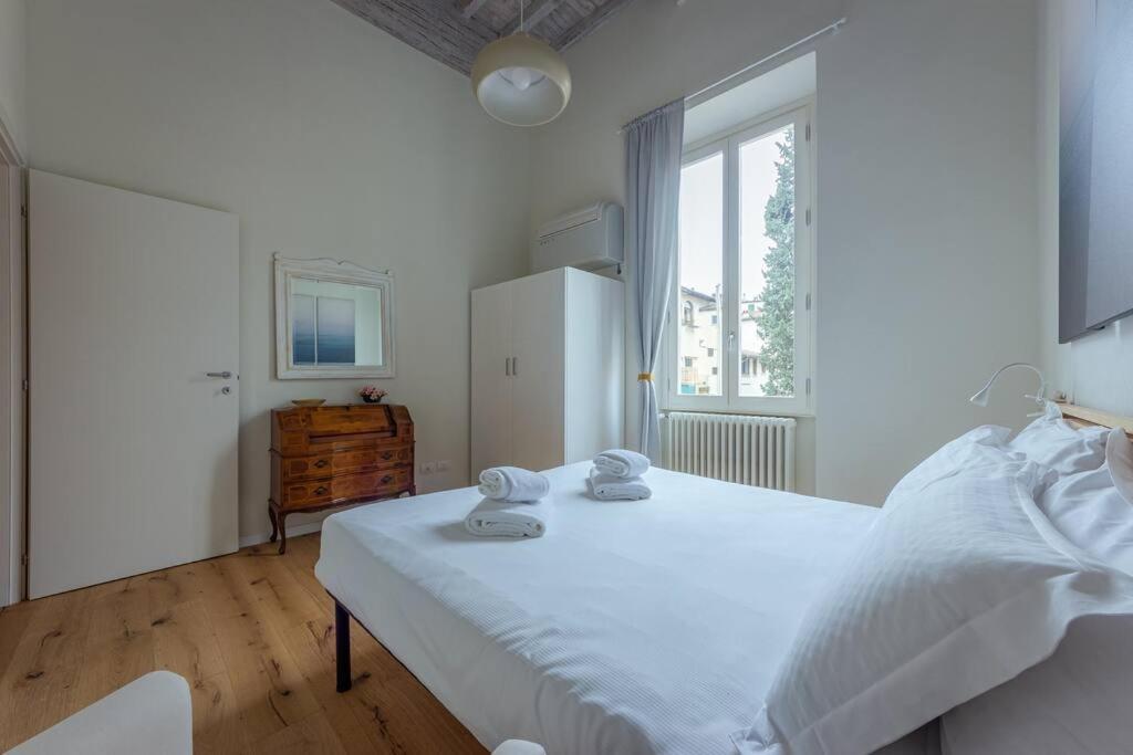 Borgo Pinti's Duplex Apartment Florence