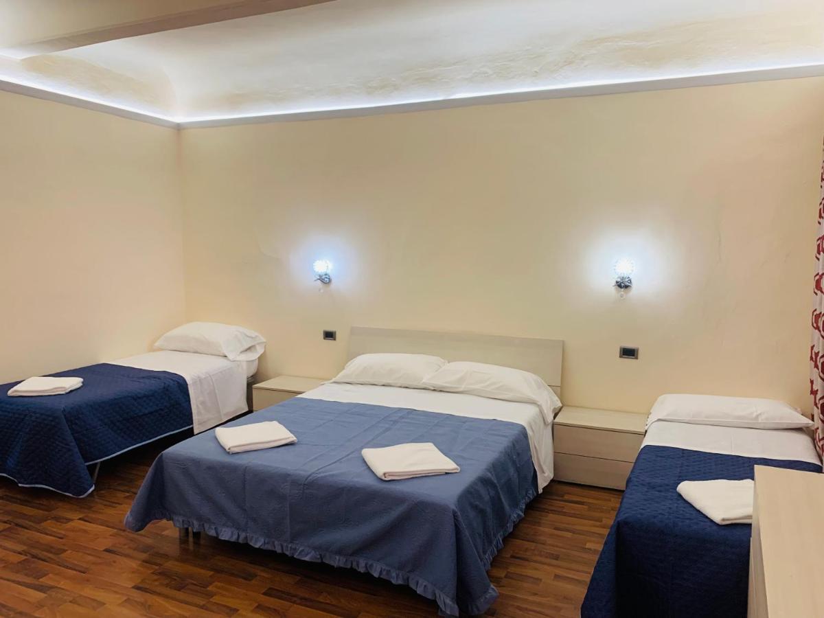 Piccolo Con Access Ztl !!! Nel Centro Storico Di !!! Hotel