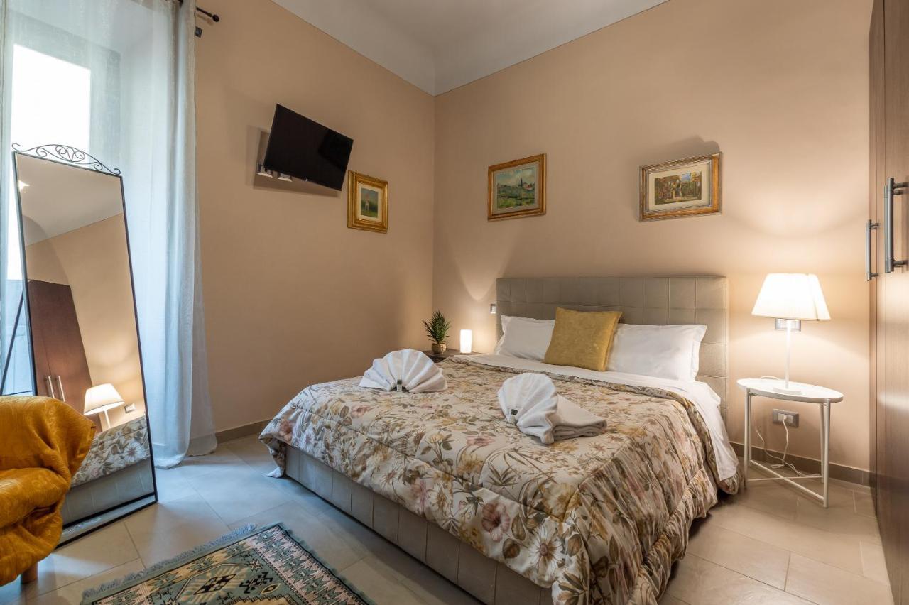Pinzochere Artistic For Family Apartment *