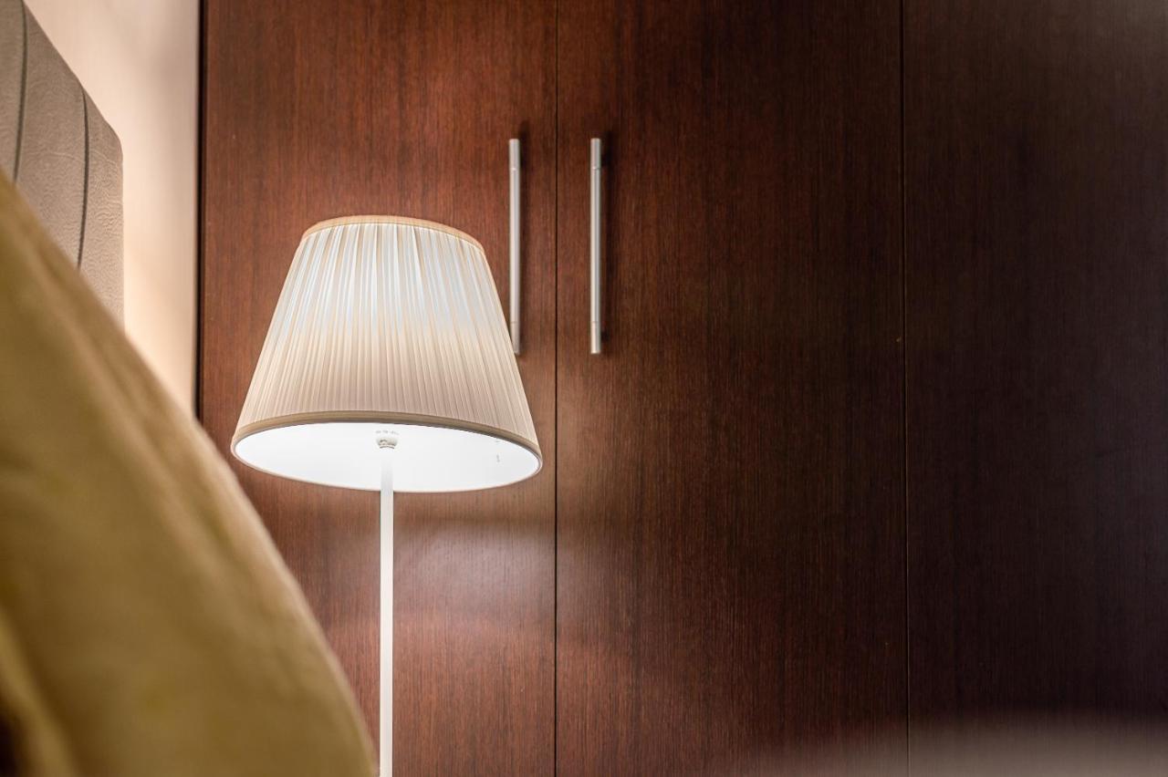 Pinzochere Artistic For Family Apartment Florence